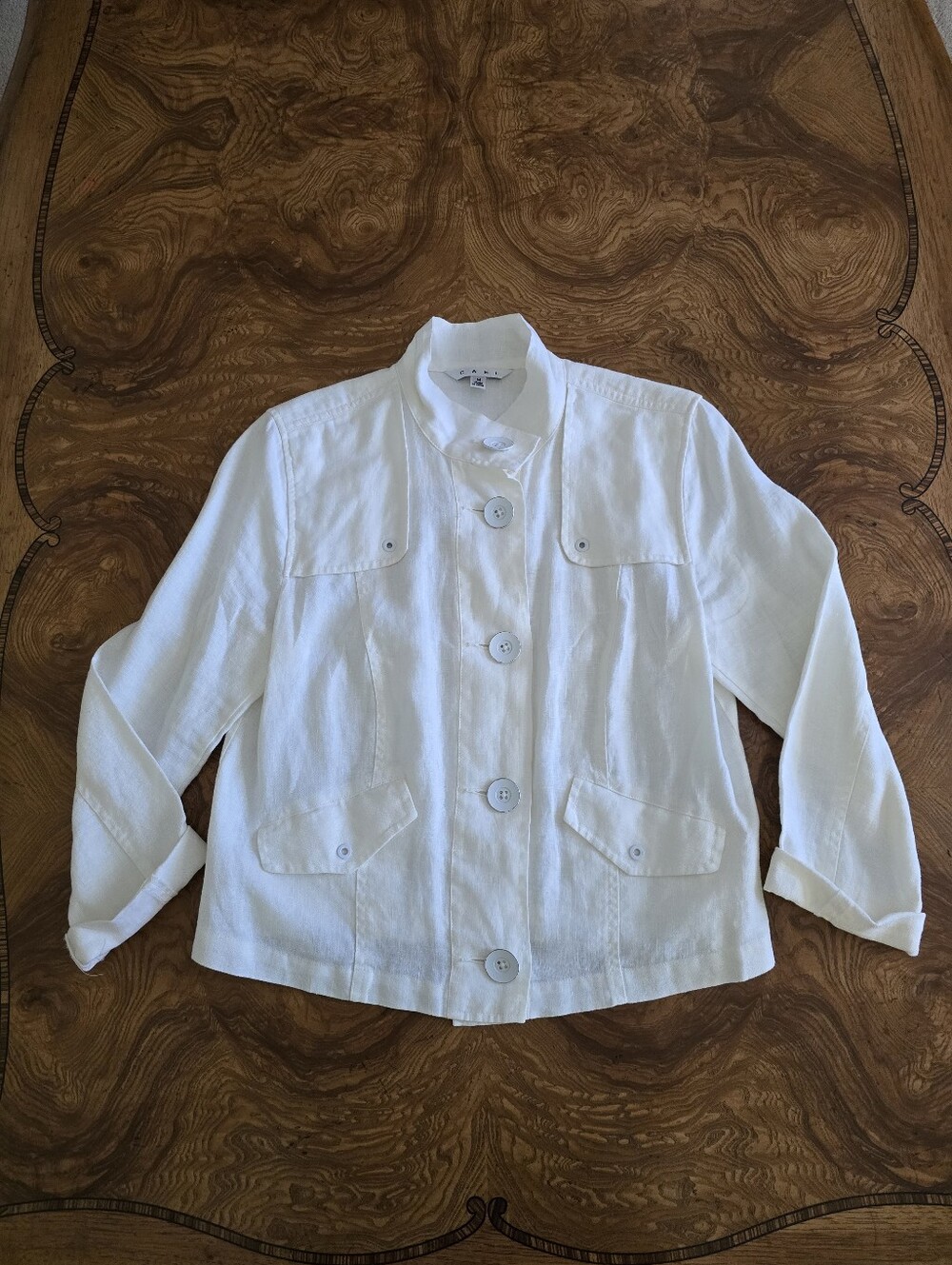 CAbi Women's White 100% Linen Button Up Jacket size Medium Lightweight
